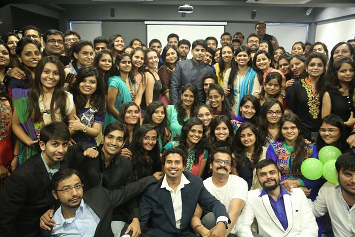 Can not accommodate in 1 frame # Team Mission Health # 150 Specialised Physios # India's biggest private team rocks...